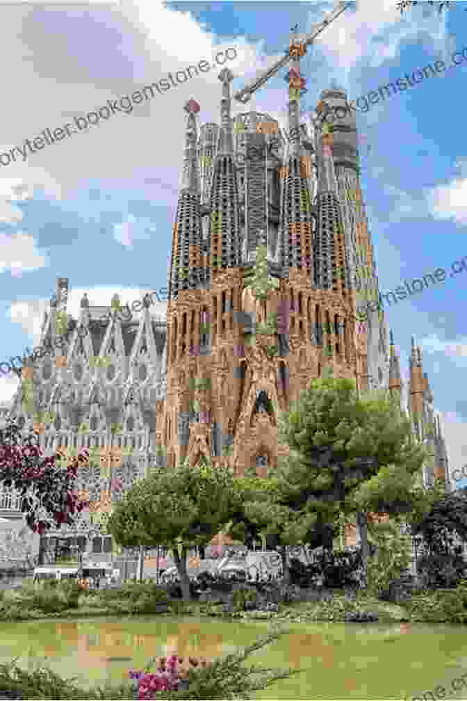 Barcelona's Iconic Sagrada Família Lonely Planet Cruise Ports Mediterranean Europe (Travel Guide)