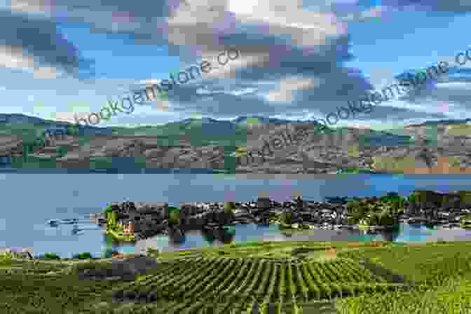 The Okanagan Valley Is A Beautiful Region In Eastern British Columbia, Known For Its Rolling Hills, Lush Orchards, And Sparkling Lakes. The Okanagan Valley Kootenays Kamloops Glacier National Park Eastern British Columbia (Travel Adventures)